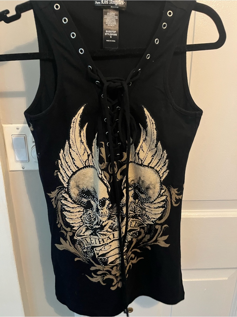 Los Angeles Vibes Lace-Up Skull Tank - Black & Gold